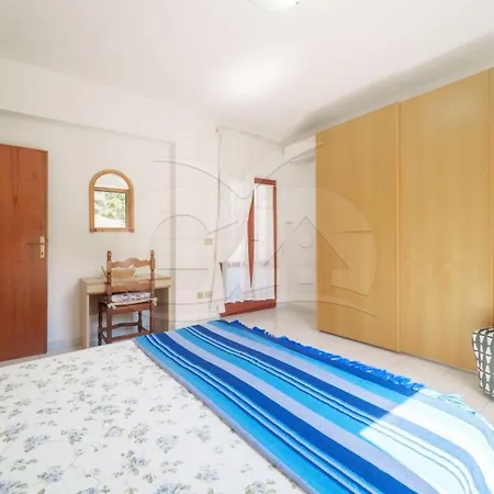 La Rondine Su - Goelba * 세켈로